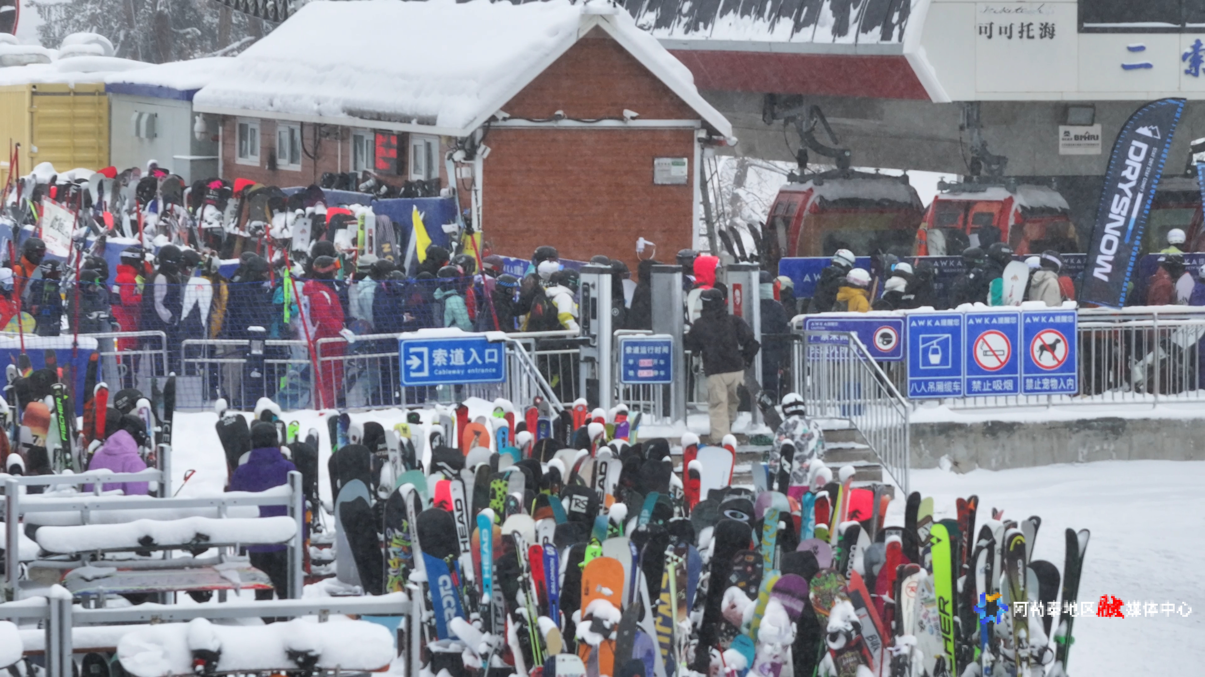 mmexport1737773916471